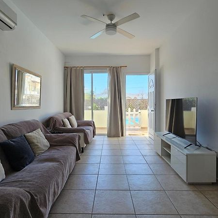 Peaceful Apartment With Double Bed - Oak Breeze بافوس المظهر الخارجي الصورة