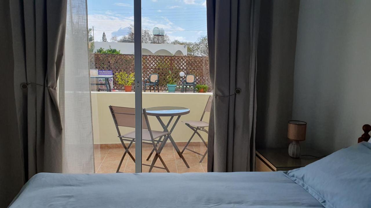 Peaceful Apartment With Double Bed - Oak Breeze بافوس المظهر الخارجي الصورة