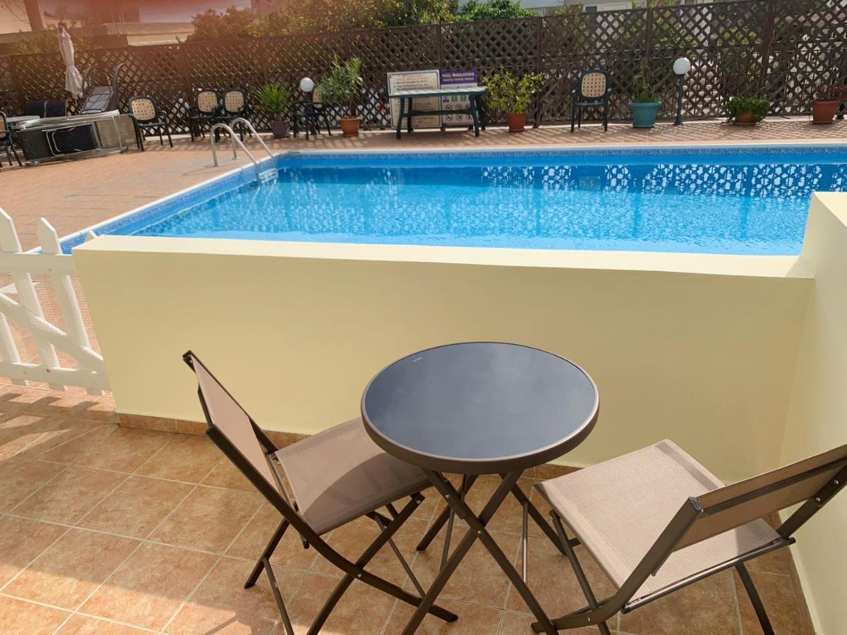 Peaceful Apartment With Double Bed - Oak Breeze بافوس المظهر الخارجي الصورة