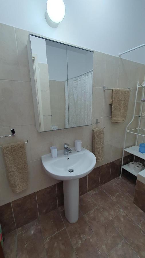 Peaceful Apartment With Double Bed - Oak Breeze بافوس المظهر الخارجي الصورة