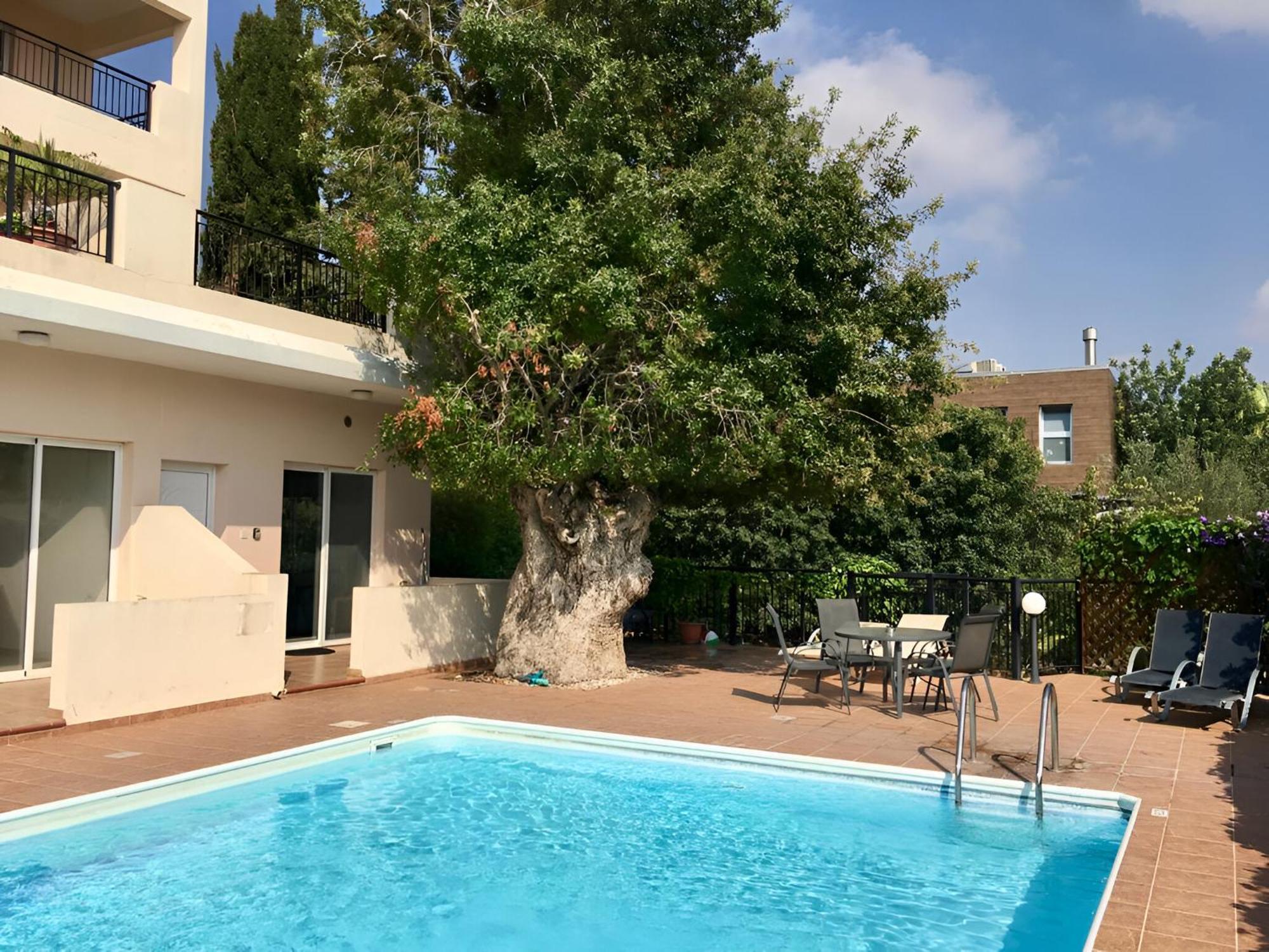 Peaceful Apartment With Double Bed - Oak Breeze بافوس المظهر الخارجي الصورة