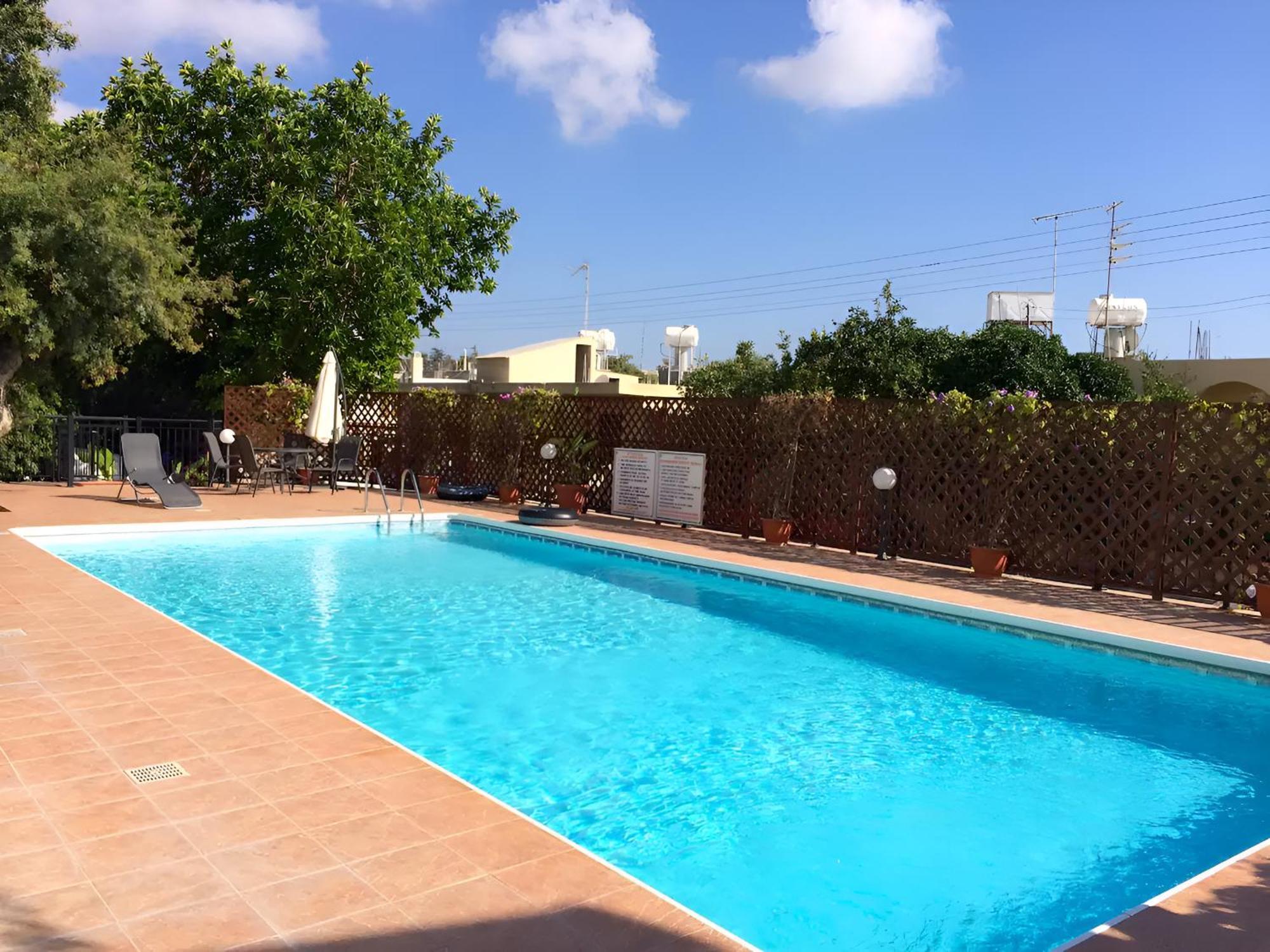 Peaceful Apartment With Double Bed - Oak Breeze بافوس المظهر الخارجي الصورة